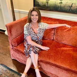 Meet your Posher, Leslie